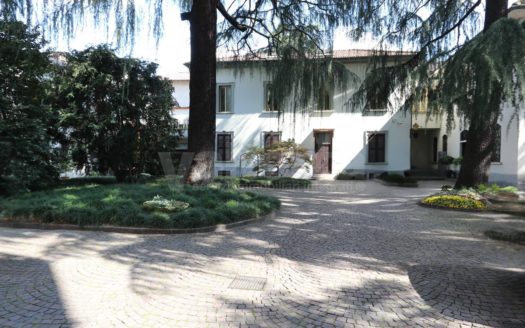 Commerciale Ufficio Affitto Monza